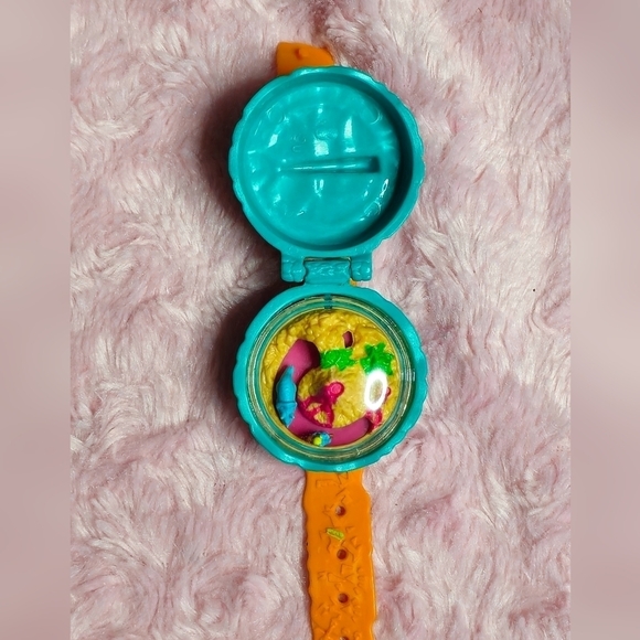 Vintage 1996 Pre Historic Style Wrist Band Wendy's Kids Meal Toy - Picture 2 of 6